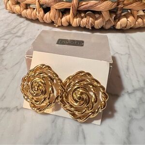 Vintage Avon Endless Knot Pierced Earrings